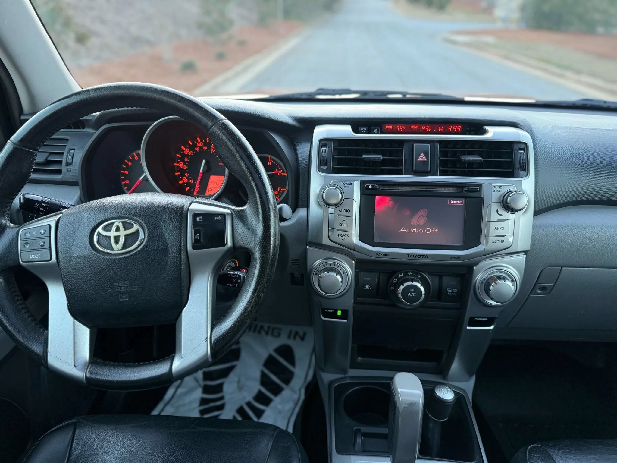Used 2012 Toyota 4Runner SR5 w/ Premium Pkg AWD/4WD image 19