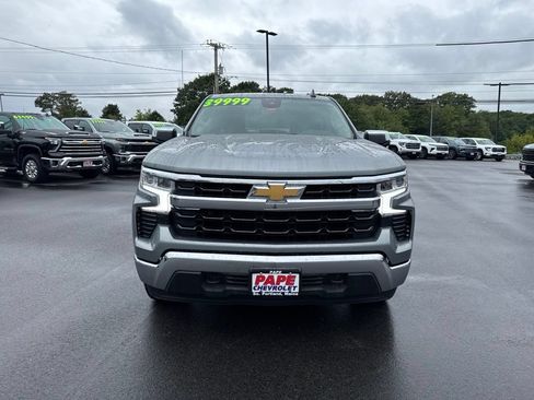 Used 2024 Chevrolet Silverado 1500 LT AWD/4WD image 9