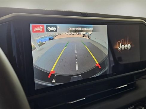 Used 2024 Jeep Wrangler Unlimited Rubicon w/ Technology Group image 35