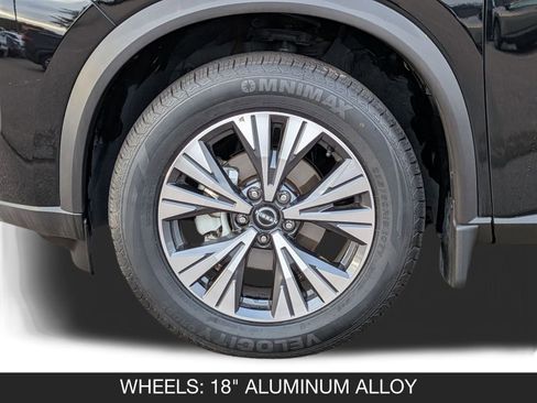 Used 2023 Nissan Rogue SV image 12