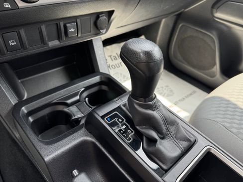 Used 2023 Toyota Tacoma SR AWD/4WD image 7