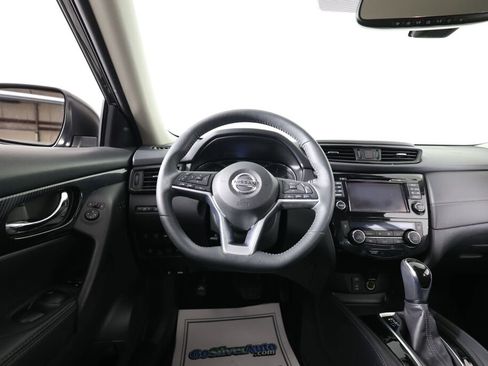 Used 2017 Nissan Rogue SL image 29