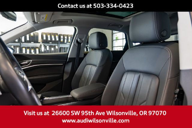 Used 2024 Audi Q8 e-tron Premium AWD/4WD image 22