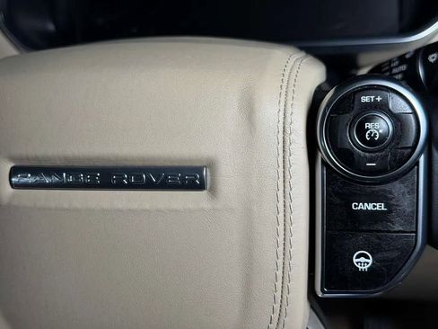 Used 2013 Land Rover Range Rover HSE AWD/4WD image 34