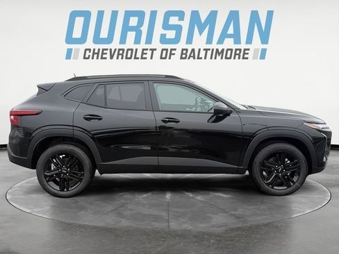New 2026 Chevrolet Trax ACTIV w/ Sunroof Package FWD image 7
