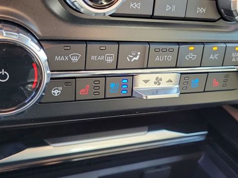 New 2026 Ford F450 Platinum w/ Platinum Plus Package image 10