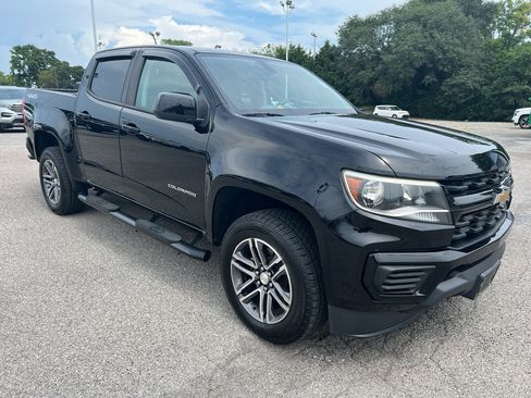 Used 2021 Chevrolet Colorado W/T w/ Custom Special Edition AWD/4WD image 3