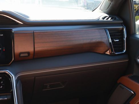 Used 2025 GMC Sierra 3500 Denali Ultimate image 24