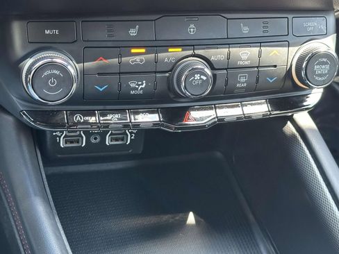 Used 2026 Dodge Durango GT AWD/4WD image 12