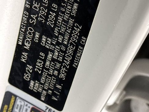 Used 2024 Kia Forte LXS FWD image 27