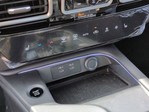 New 2026 Nissan Sentra SV w/ SV Convenience Package FWD image 13