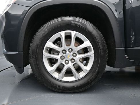 Used 2020 Chevrolet Traverse LT w/ LPO, Floor Liner Package FWD image 26