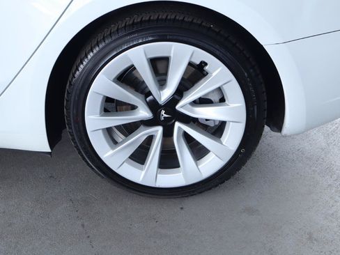 Used 2023 Tesla Model 3 Standard Range RWD image 9