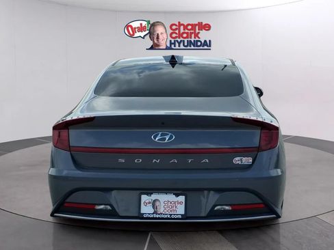 Used 2023 Hyundai Sonata SE FWD image 4