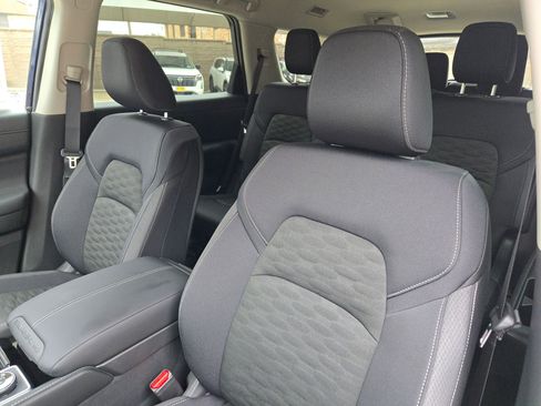 New 2026 Nissan Pathfinder SV AWD/4WD image 9