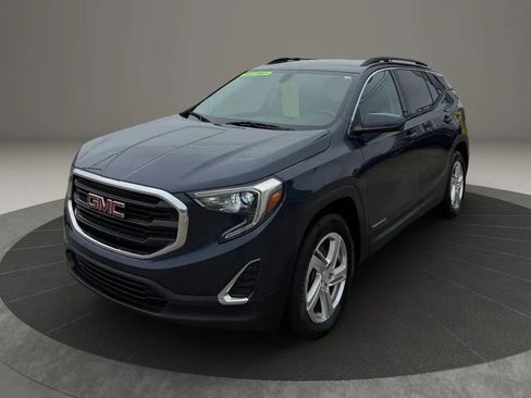 Used 2018 GMC Terrain SLE w/ Driver Convenience Package AWD/4WD image 3