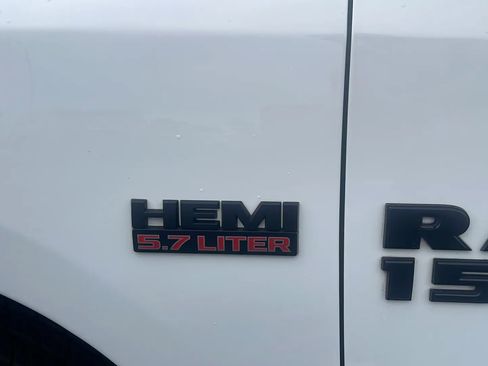 Used 2018 RAM 1500 Express w/ Express Value Package RWD image 19
