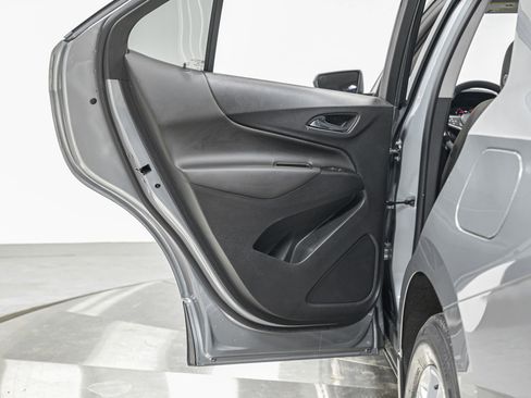 Used 2023 Chevrolet Equinox LT image 25