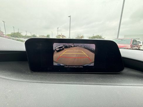 Used 2021 MAZDA MAZDA3 s FWD image 11