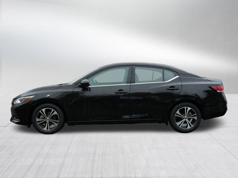 Certified 2022 Nissan Sentra SV w/ Trunk Package image 4