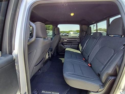 Used 2019 RAM 1500 Big Horn AWD/4WD image 12