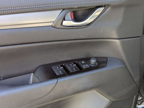 Used 2025 MAZDA CX-5 AWD 2.5 S w/ Select Package image 16