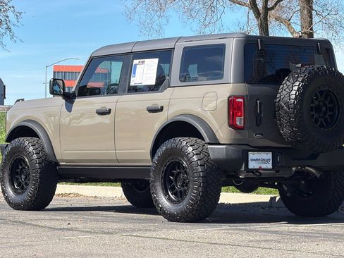 Used 2025 Ford Bronco 4-Door image 7