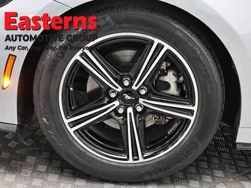 Used 2025 Ford Mustang Premium RWD image 30