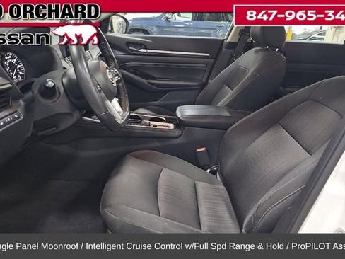 Used 2023 Nissan Altima 2.5 SV w/ SV Premium Package image 8