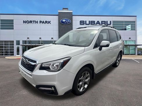 Used 2017 Subaru Forester 2.5i Touring AWD/4WD image 4