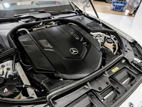 Used 2025 Mercedes-Benz S 580 4MATIC Sedan image 54