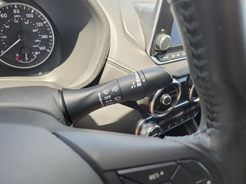 Used 2020 Nissan Sentra SV w/ Electronics Package FWD image 25