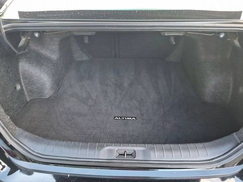 Used 2025 Nissan Altima 2.5 SV FWD image 28