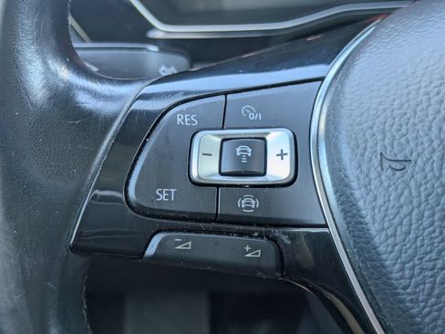 Used 2019 Volkswagen Jetta SEL FWD image 25