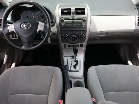 Used 2011 Toyota Corolla LE FWD image 24