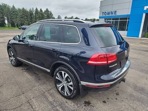 Used 2017 Volkswagen Touareg Wolfsburg Edition AWD/4WD image 3