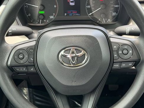 Used 2024 Toyota Corolla LE w/ LE Convenience Package FWD image 14