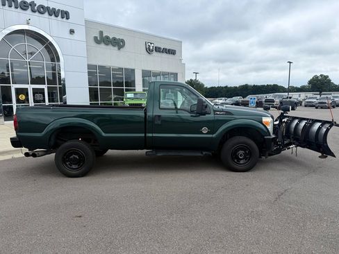 Used 2011 Ford F350 XL w/ Skid Plate Pkg AWD/4WD image 2