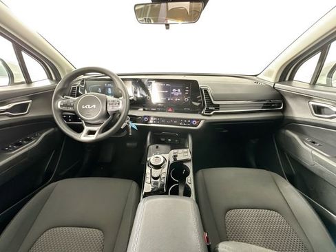 Used 2023 Kia Sportage LX image 18