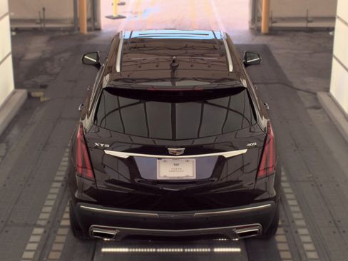 Used 2020 Cadillac XT5 Premium Luxury FWD image 7