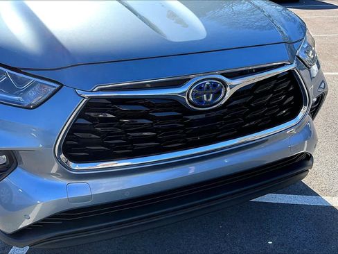 Used 2022 Toyota Highlander Limited image 29