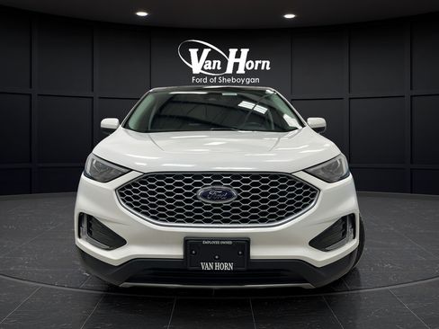 Used 2023 Ford Edge SEL w/ Convenience Package AWD/4WD image 2