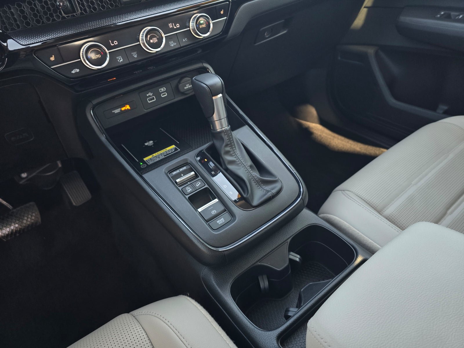 Used 2024 Honda CR-V EX-L image 16