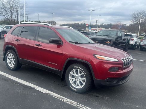 Used 2015 Jeep Cherokee Sport w/ Cold Weather Group image 2