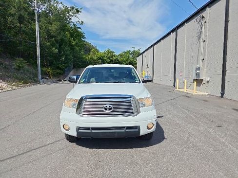 Used 2010 Toyota Tundra Limited RWD image 7