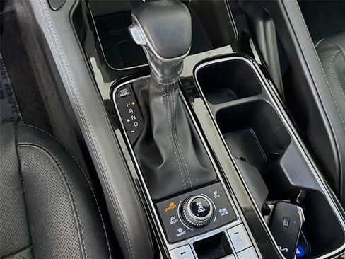 Certified 2022 Kia Telluride EX w/ EX Premium Package AWD/4WD image 19