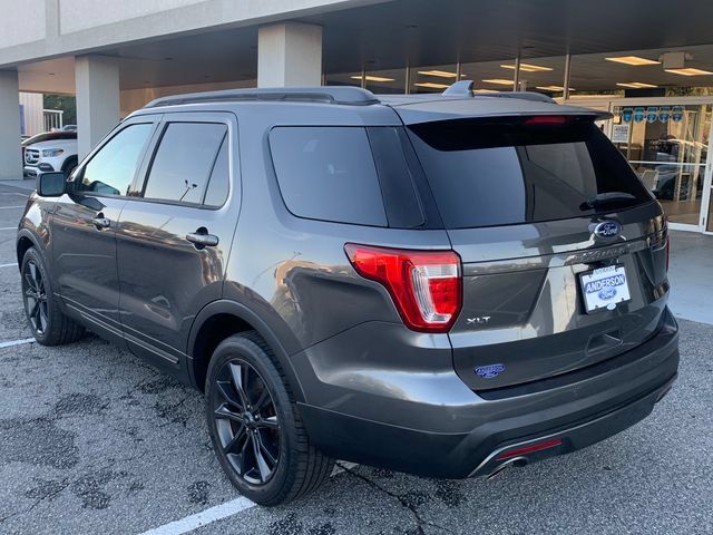 Used 2017 Ford Explorer XLT w/ Equipment Group 202A FWD image 7