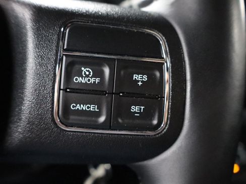 Used 2015 Jeep Wrangler Unlimited Sahara w/ Connectivity Group AWD/4WD image 15
