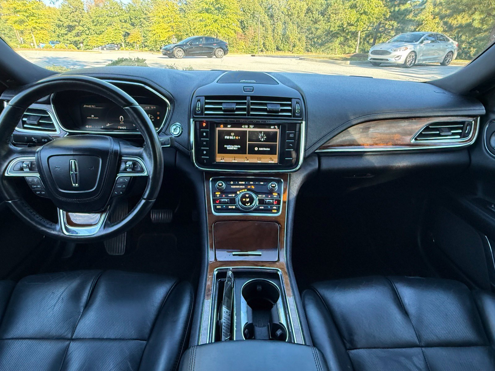 Used 2017 Lincoln Continental Select FWD image 23