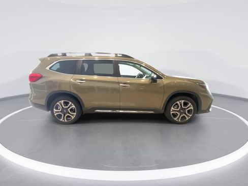Used 2023 Subaru Ascent Touring AWD/4WD image 9